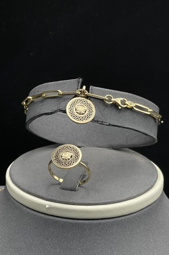 طقم دائري ذهب ايطالي عيار 18 وزن 12.2 جرام