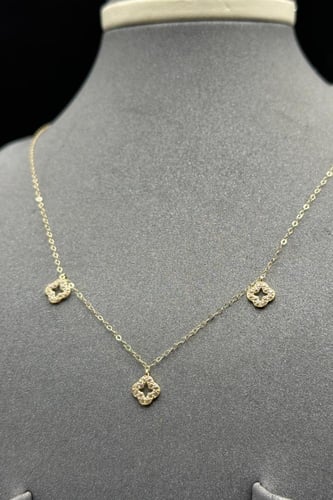 طقم اطفال وردات مفرغ ذهب تصميم الماس عيار 18 وزن م...