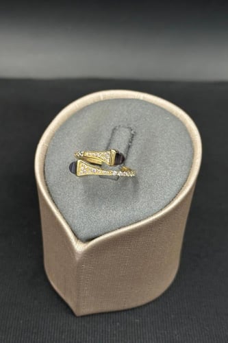 اسوارة مع خاتم ذهب تصميم الماس مع فص بنفسجي عيار 1...