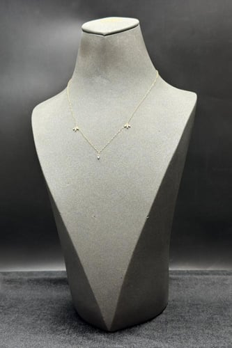 سلسلة ذهب عيار 18 بتصميم الماس وزن من 0.5 الى 0.6...