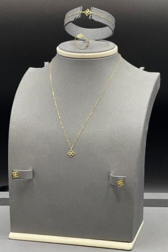 طقم معين فص واحد ذهب تصميم الماس عيار 21