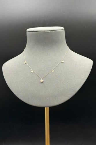 سلسال شوكر ذهب عيار 18 بتصميم الماس وزن من 0.8 الى...