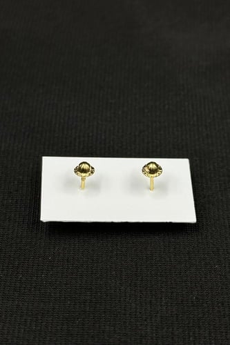 حلق طبي وردة ذهب تصميم الماس عيار 18