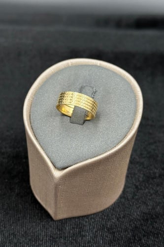 دبله ذهب صافي عيار 18 وزن 2.4 جرام