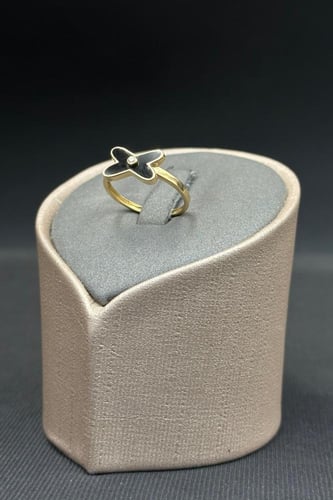 خواتم ايطالي موديل X متعدد الالوان عيار 18 وزن من...