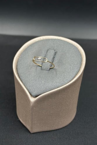 خاتم ذهب ناعم عيار 18 مستطيل تصميم الماسي وزن من 0...