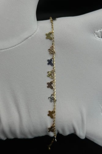 اسوارة فراشة ذهب صافي عيار 18 وزن 2.5 جرام