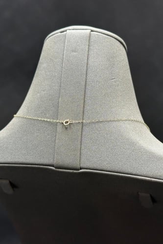 عقد قلب ذهب مع صدف ابيض عيار 18 وزن 0.5 جرام