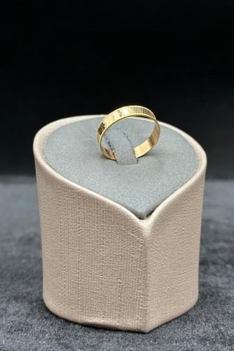 دبلة ذهب صافي عيار 21 وزن من 1.8 الى 1.9 جرام