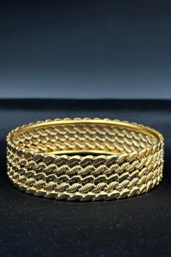 بناجر ذهب صافي عيار 21 وزن من 8.4 الى 15 جرام بتصم...