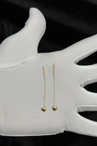 حلق قلب ذهب صافي عيار 18 وزن من 0.4 الى 0.5 جرام