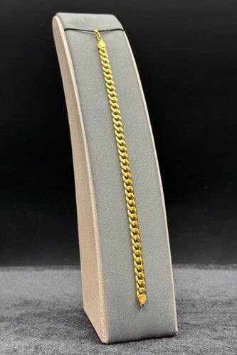 اسوارة جنزير ذهب صافي عيار 21 وزن من 4.1 الى 4.2 ج...