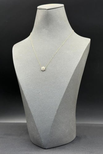 سلسال ذهب عيار 18 شمس تصميم الماس وزن من 0.6 الى 0...