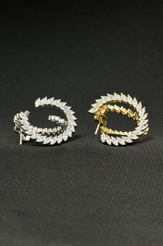 حلق تنس ذهب تصميم الماس عيار 18 وزن من 5.5 الى 5.6...