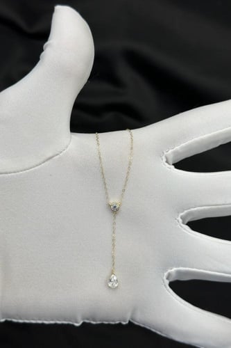 عقد ذهب سوليتير مع دمعة نازل عيار 18 وزن 0.7 جرام