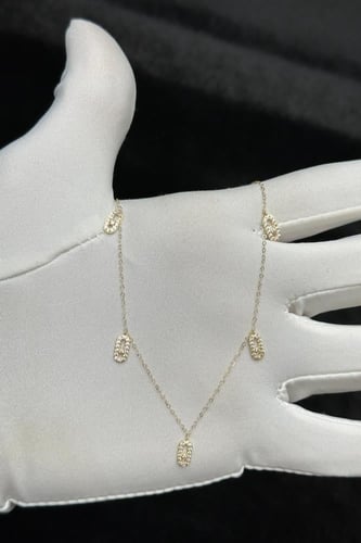 شوكر مستطيل ذهب تصميم الماس عيار 18 وزن من 1 الى 1...