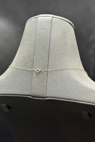 سلسلة ذهب عيار 18 بتصميم الماس وزن 0.8 جرام