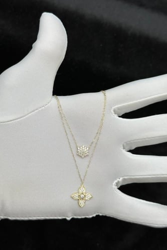 سلسال ذهب ناعم عيار 18 دورين زهرة تصميم الماس وزن...