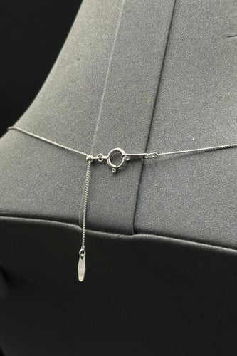 عقد الماس وزن الذهب : 2.40 جرام وزن الألماس : 0.19...