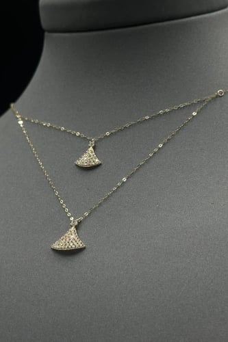 عقد دورين شكل مثلث