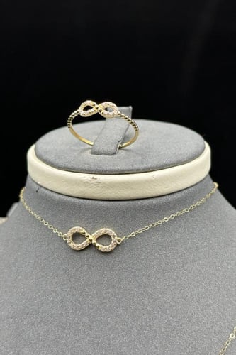 طقم انفنتي ذهب عيار 18 وعد اللانهاية وزن 2.6 جرام