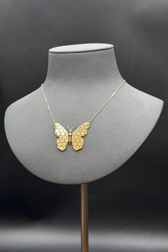 Butterfly Gold necklace 18k with a delicate design 6.6-6.8 g
