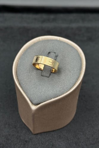 دبلة ذهب صافي عيار 21 وزن من 4.3 الى 4.6 جرام