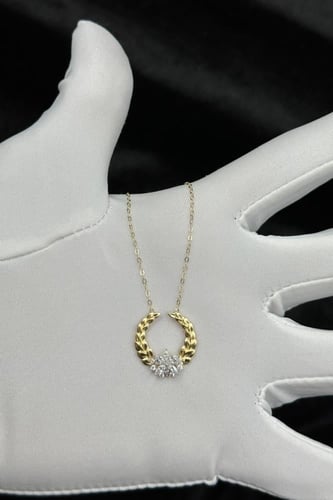 سلسال ذهب ناعم عيار 18 بتصميم الماس وزن 1.9 جرام