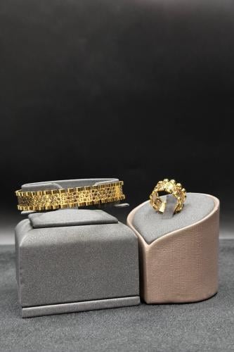 Gold bracelet & ring 21K with a sparkle touch 14.3 g
