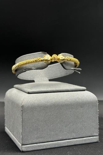 اسوارة ذهب تصميم هندي عيار 21 وزن من 11.6 الى 11.9...