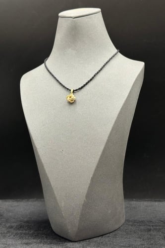 تعليقة سلسال ذهب عيار 18 بتصميم مكرونة وزن من 1 ال...