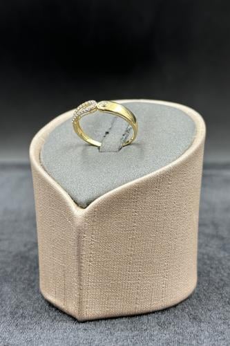 خاتم ذهب ناعم عيار 18 بتصميم الماسي وزن من 1.2 الى...