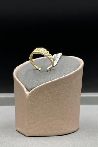 خاتم مربع ذهب تصميم الماس عيار 18