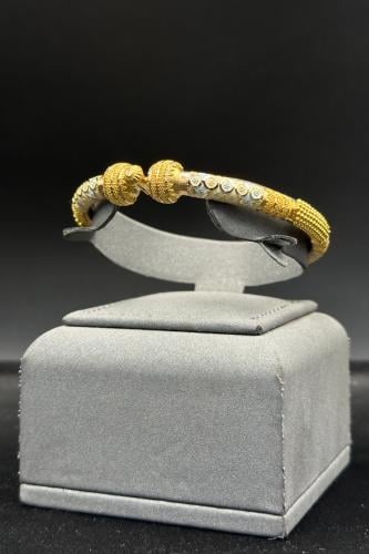 اسوارة ذهب تصميم هندي عيار 21 وزن 23.6 جرام