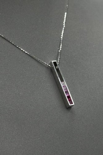 سلسال ذهب عيار 18 فصوص يتصميم الماس وزن من 2.3 الى...