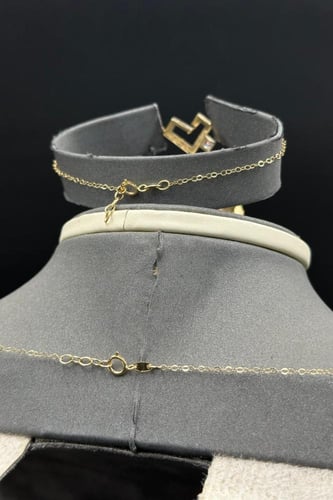 طقم حب ذهب تصميم الماس عيار 18 وزن من 6.3 الى 6.4...