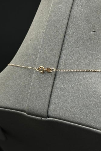 عقد الماس وزن الذهب : 2.76 جرام وزن الألماس : 0.7...