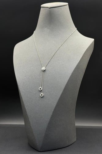 عقد الماس وزن الذهب : 2.92 جرام وزن الألماس : 0.4...