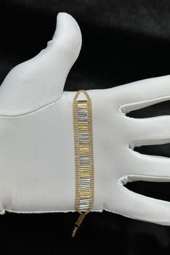 اسوارة ذهب صافي ايطالي عيار 18 وزن من 6 الى 6.1 جر...