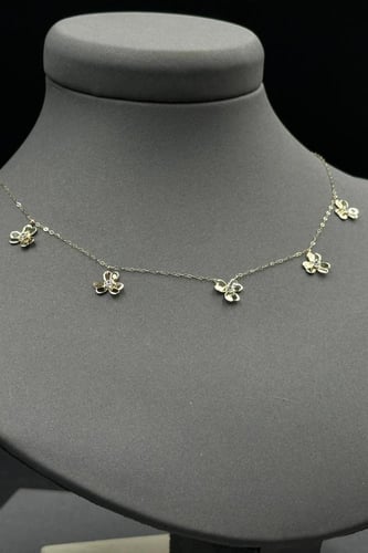 تشوكر وردات ذهب تصميم الماس