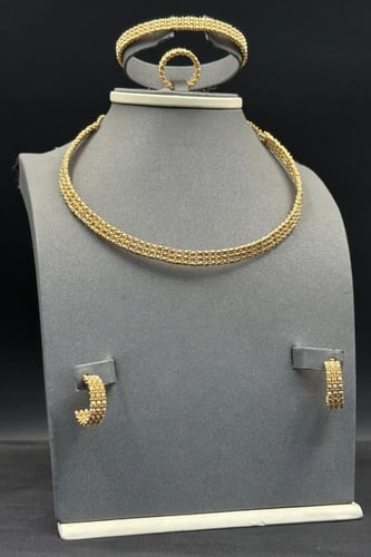 طقم كور ذهب صافي عيار 21 وزن 63.4 جزام