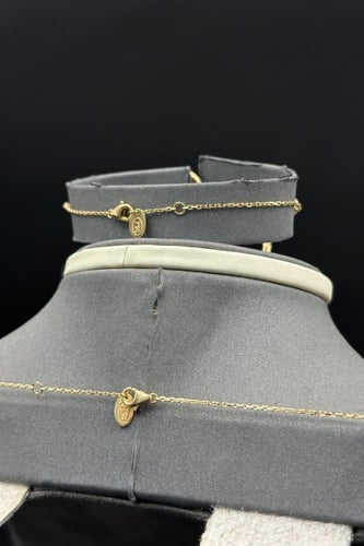 طقم زهرة ذهب تصميم الماس عيار 18 وزن 19.1 جرام