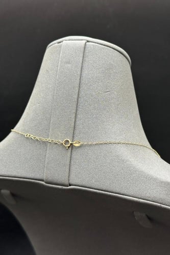 تشوكر ذهب عيار 18 بتصميم فراشة وزن من 1.1 الى 1.2...