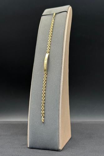 اسوارة ذهب صافي ايطالي عيار 18 وزن من 4.5 الى 4.7...