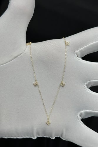 شوكر وردات ذهب تصميم الماس عيار 18 وزن 0.6 جرام