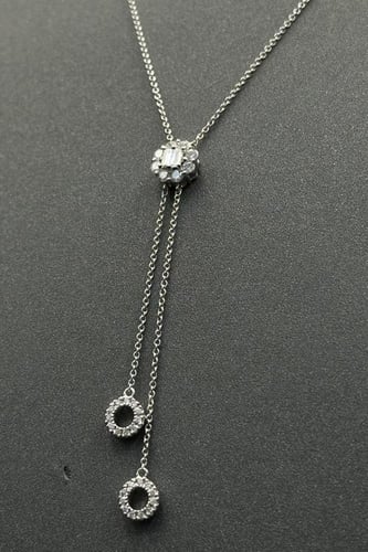 عقد الماس وزن الذهب : 2.92 جرام وزن الألماس : 0.4...