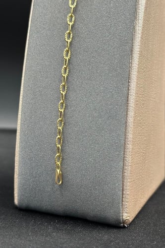 اسواره دوائر ذهب صافي عيار 18 وزن 1.3 جرام