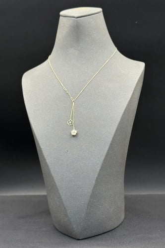 سلسلة ذهب عيار 18 وردة مع صدف ملون وزن من 1.1 الى...