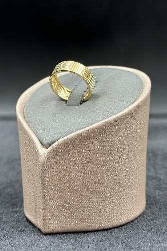 دبلة ذهب صافي ايطالي عيار 18 وزن من 1.6 الى 1.7 جر...