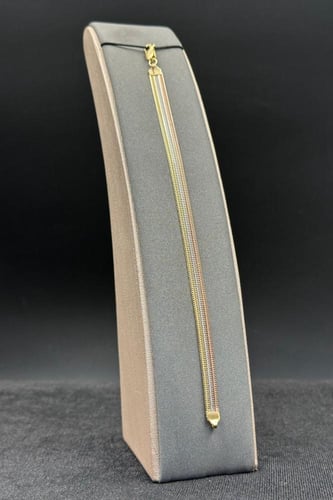 اسوارة فلات ذهب صافي ايطالي عيار 18 وزن 5.3 الى 5....